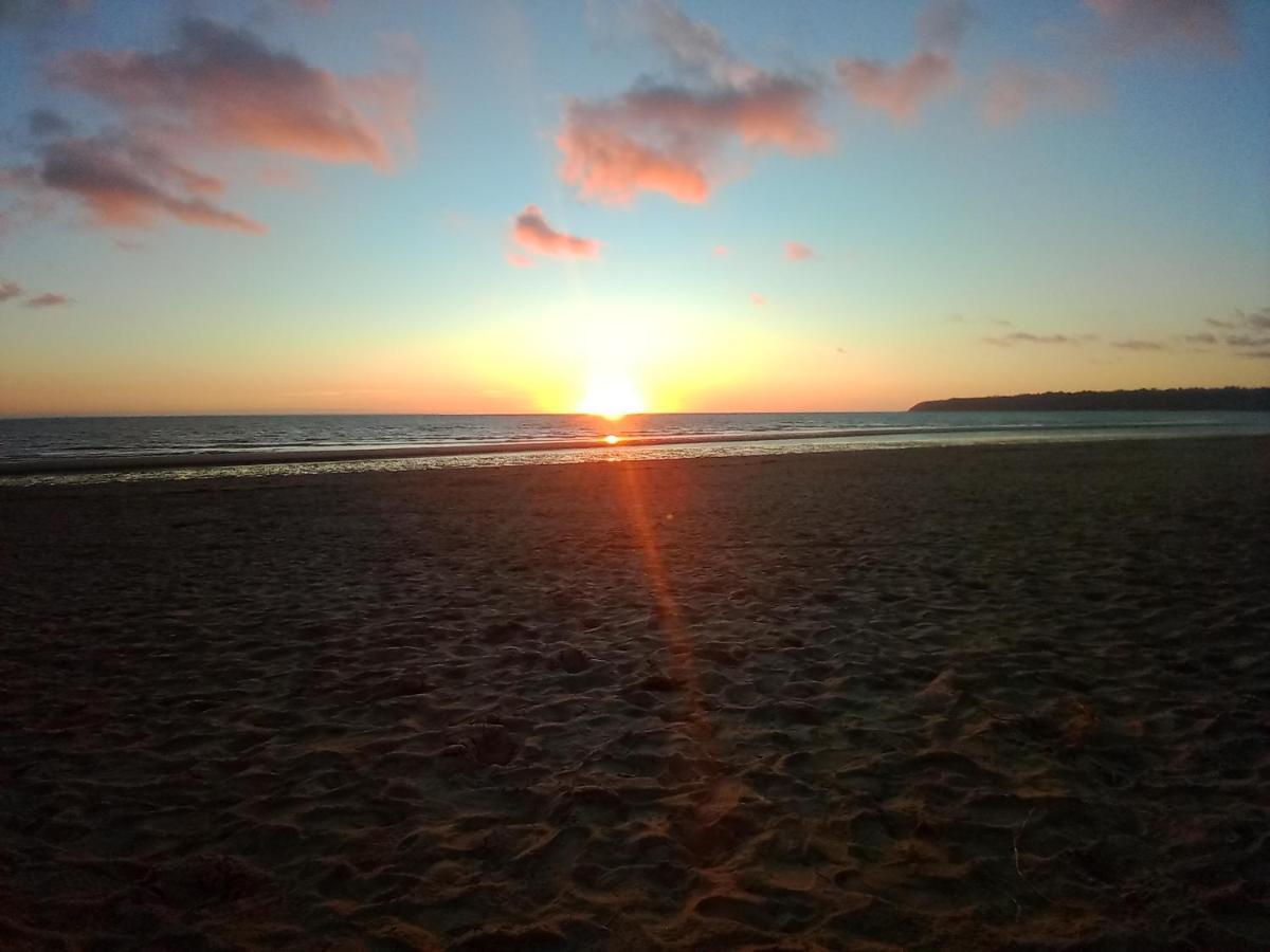 Gite Les Trefles Proche De La Plage En Baie Du Mont St Michel Карол Екстериор снимка